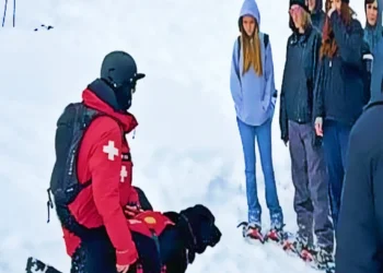 South Lake Tahoe Middle Schoolers Swap Desks for Snowshoes