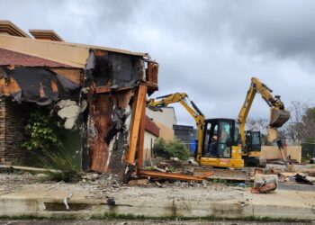 Cameron Park’s Former Sizzler Site Demolished to Pave the Way for Dutch Bros Coffee