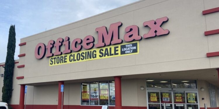 OfficeMax Shutters Placerville Store Amidst Ongoing Restructuring