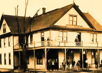 OPINION: Ghosts, Gold, and a Lady of the Night: Inside the Haunted Georgetown Hotel