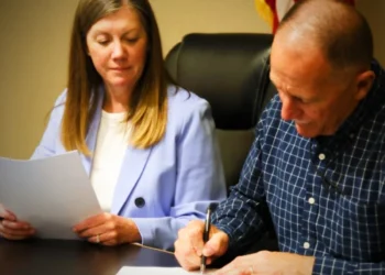 El Dorado County, Fire Safe Council Sign Agreement to Strengthen Wildfire Preparedness on West Slope