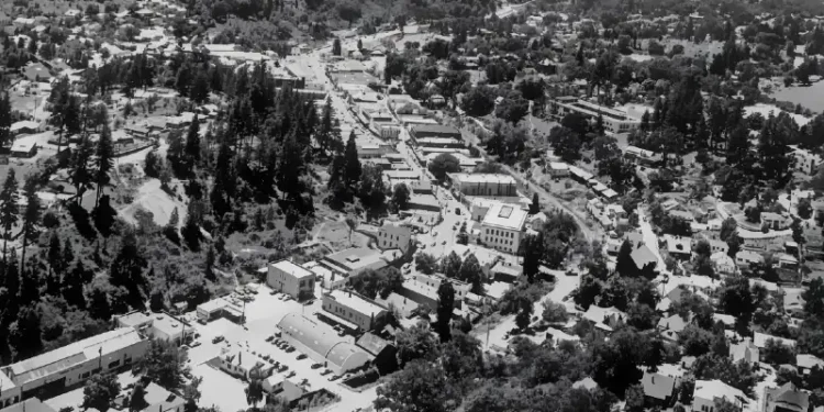 Placerville in 1950: The Price of Highway 50